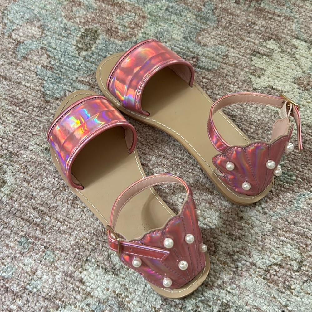 Sea shell sandal